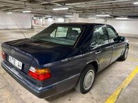 Gebraucht Mercedes 200 75 PS (55 kW) 1992 Limousine