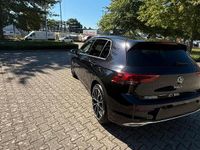 Gebraucht VW Golf VIII Active 130 PS (95 kW) 2021 Schwarz Kombi