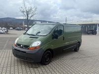Second-hand Renault Trafic 90 CP (66 kW) 2003 Verde Monovolum
