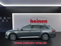 Gebraucht Skoda Superb Style 200 PS (147 kW) 2023 Grau Kombi