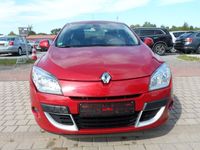 Gebraucht Renault Mégane III Expression 110 PS (80 kW) 2009 Rot Limousine