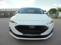 Gebraucht Ford Focus Cool & Connect 120 PS (88 kW) 2023 Frostweiß Limousine