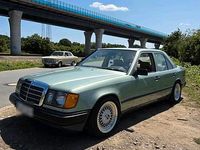 Gebraucht Mercedes E230 136 PS (100 kW) 1987 Limousine