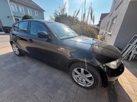 Gebraucht BMW 118 143 PS (105 kW) 2010 Schwarz Kleinwagen