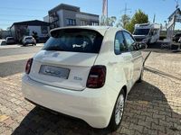 Gebraucht Fiat 500e 86 kW (118 PS) 2023 Weiß