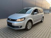 Gebraucht VW Touran Highline 140 PS (102 kW) 2015 Silber Van / Kleinbus
