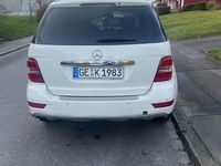 Gebraucht Mercedes ML320 224 PS (164 kW) 2008 Weiß SUV