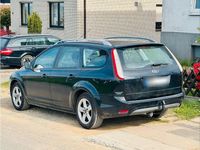 Usata Ford Focus 101 CV (74 kW) 2010 Nero Station wagon