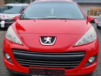 Gebraucht Peugeot 207 95 PS (69 kW) 2011 Rot Kleinwagen