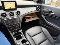Gebraucht Mercedes CLA200 Urban 156 PS (114 kW) 2014 Schwarz Limousine