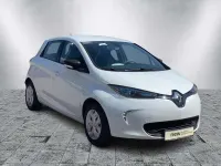 Gebraucht Renault Zoe Life 42 kW (58 PS) 2018 Arktisweiß Kleinwagen