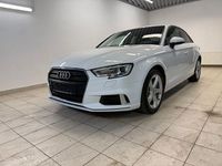 Gebraucht Audi A3 Sport 116 PS (85 kW) 2019 Weiß Limousine