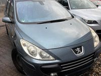 Gebraucht Peugeot 307 90 PS (66 kW) 2007 Grau Limousine