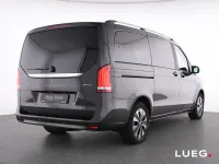 Gebraucht Mercedes V250 190 PS (139 kW) 2024 Grau Van / Kleinbus