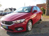 Gebraucht Fiat Tipo Lounge 95 PS (69 kW) 2017 Rot Limousine