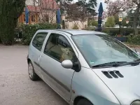 Używany Renault Twingo 45 KM (33 kW) 2004 Srebrny Hatchback