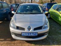 Gebraucht Renault Clio II 75 PS (55 kW) 2008 Silber Limousine