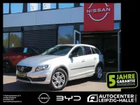 Gebraucht Volvo V60 CC 190 PS (139 kW) 2017 Bright silver metallic Kombi