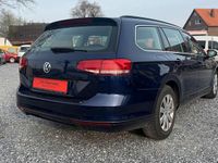Gebraucht VW Passat 150 PS (110 kW) 2018 Blau Kombi