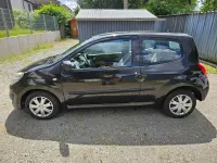 Gebraucht Renault Twingo Authentique 58 PS (42 kW) 2010 Schwarzmetallic Kleinwagen