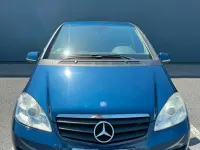 Gebraucht Mercedes A180 116 PS (85 kW) 2010 Blau Kombi