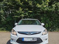 Gebraucht Hyundai i30 Edition+ 109 PS (80 kW) 2011 Weiß Kombi