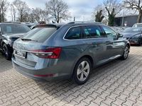 Gebraucht Skoda Superb Style 200 PS (147 kW) 2021 Quarzgrau metallic (metallic) Kombi