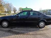 Second-hand Mercedes E200 122 CP (89 kW) 2004 Negru Berlinǎ