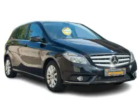 Gebraucht Mercedes B180 122 PS (89 kW) 2012 Schwarz Kleinwagen