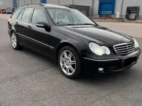 Gebraucht Mercedes C220 Avantgarde 150 PS (110 kW) 2006 Schwarz Kombi