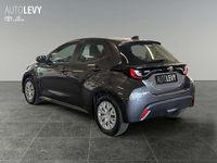 Gebraucht Toyota Yaris Basis 72 PS (52 kW) 2023 Marlingrau metallic Kleinwagen