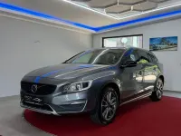 Gebraucht Volvo V60 CC Momentum 245 PS (180 kW) 2017 Grau Kombi