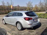 Gebraucht Opel Astra Innovation 160 PS (117 kW) 2011 Argon silber/ice silver (m2) Kombi
