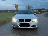 Gebraucht BMW 325 Comfort Edition 218 PS (160 kW) 2011 Grau Limousine