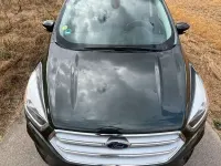 Gebraucht Ford Kuga 150 PS (110 kW) 2017 Grün SUV