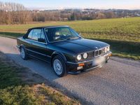 Gebraucht BMW 320 129 PS (94 kW) 1988 Schwarz Cabrio