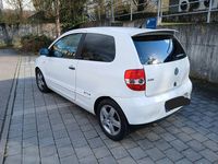 Gebraucht VW Fox Style 60 PS (44 kW) 2011 Weiß Kleinwagen