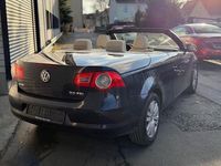 Gebraucht VW Eos 150 PS (110 kW) 2006 Blau Cabrio