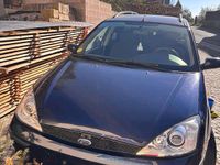 Gebraucht Ford Focus 90 PS (66 kW) 2002 Blau Kombi