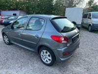 Gebraucht Peugeot 206 Basis 60 PS (44 kW) 2010 Grau Limousine
