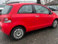 Gebraucht Toyota Yaris Cool 69 PS (50 kW) 2011 Rot Kleinwagen