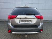 Gebraucht Mitsubishi Outlander Top 150 PS (110 kW) 2016 Platinumgrau (m) SUV