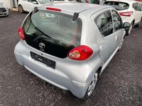 Gebraucht Toyota Aygo Basis 68 PS (50 kW) 2008 Silver mica metallic Kleinwagen