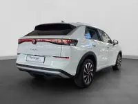 Neu VW T-Roc Style 150 PS (110 kW) 2026 Weiß SUV