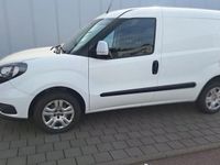 Gebraucht Fiat Doblò 95 PS (69 kW) 2018 Weiß Van / Kleinbus