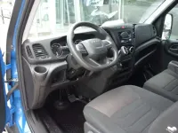 Gebraucht Iveco Daily 175 PS (128 kW) 2022 Blau Van / Kleinbus