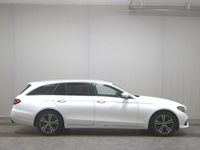 Gebraucht Mercedes E220 Avantgarde 194 PS (142 kW) 2019 Weiss Kombi
