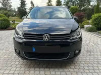 Gebraucht VW Touran Comfortline 140 PS (102 kW) 2015 Schwarz Van / Kleinbus