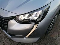 Gebraucht Peugeot 208 Active 101 PS (74 kW) 2023 Silber Kleinwagen