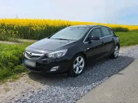 Używany Opel Astra 140 KM (102 kW) 2010 Czarny Coupe